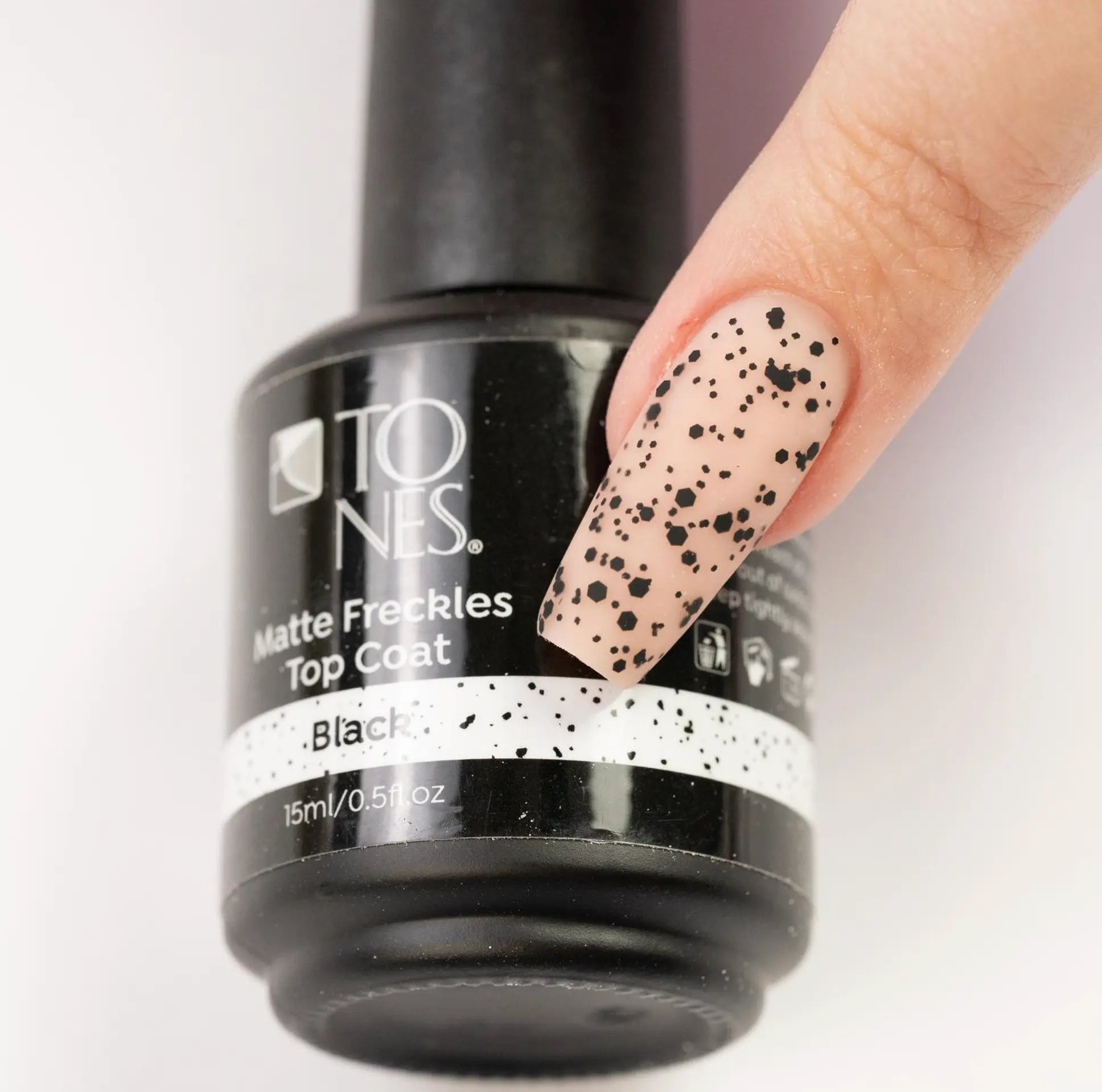 Gel Polish Top Coat - Matte Freckles - Black  / 15 ml / 0.5 fl oz 